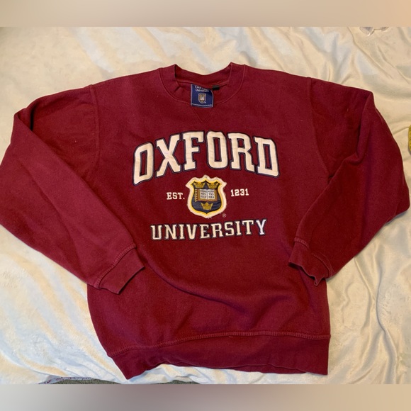 Oxford University UK Maroon embroidered crest Sweater 1231 size small crewneck - Picture 2 of 6
